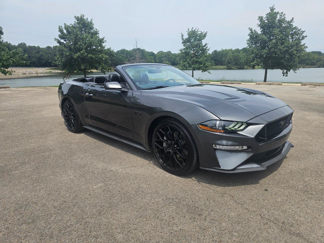 Used 2020 Ford Mustang GT Premium RWD image 13