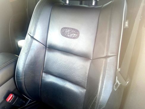 Used 2012 Jeep Grand Cherokee Overland image 19