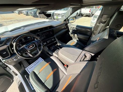 Certified 2024 GMC Sierra 1500 AT4 w/ Technology Package image 21