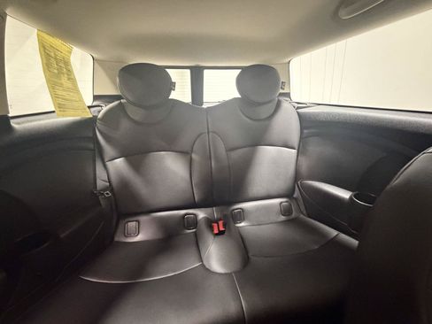 Used 2013 MINI Cooper Clubman FWD image 9