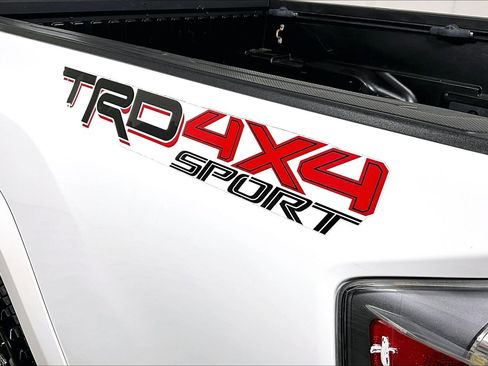 Used 2020 Toyota Tacoma TRD Sport image 14