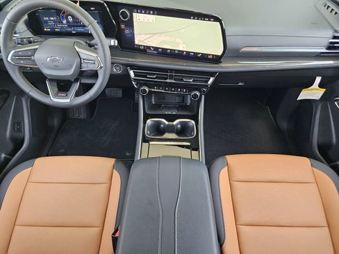 New 2027 Chevrolet Traverse Z71 w/ Driver Confidence Package AWD/4WD image 26