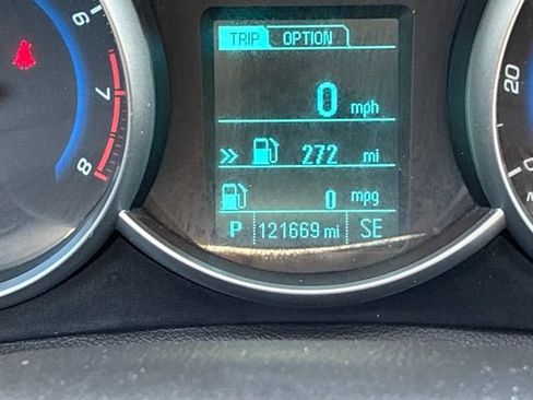 Used 2016 Chevrolet Cruze LS FWD image 23