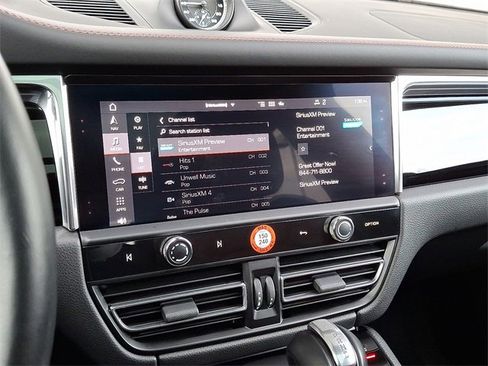 Used 2024 Porsche Macan S image 17