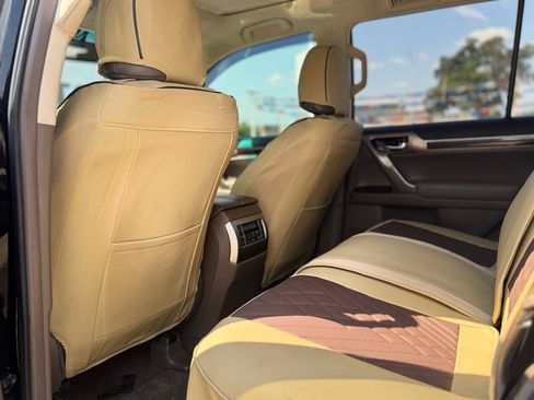 Used 2018 Lexus GX 460 Premium w/ Premium Package image 35