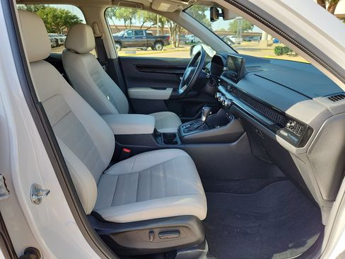 Used 2025 Honda CR-V EX-L image 9