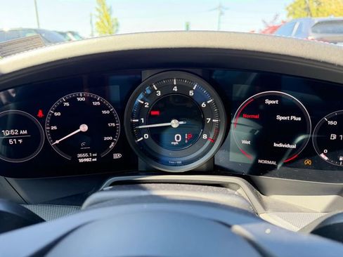 Used 2022 Porsche 911 Carrera image 19