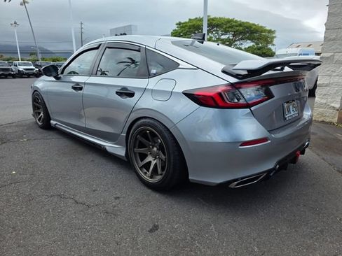Used 2024 Honda Civic Sport Touring image 3