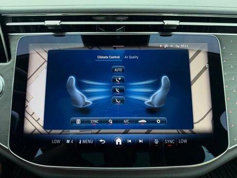 Used 2024 Mercedes-Benz E 350 4MATIC Sedan image 24