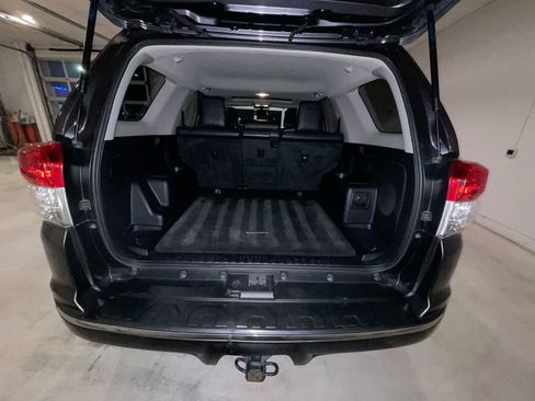 Used 2013 Toyota 4Runner Limited image 24