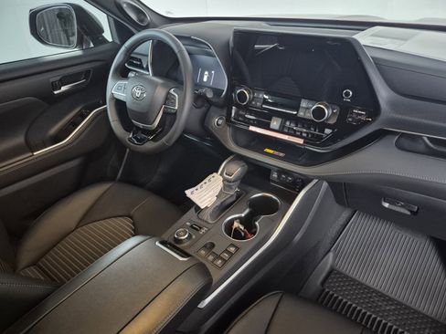 New 2026 Toyota Highlander XSE image 44
