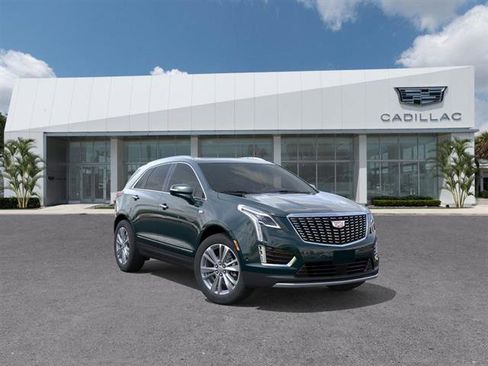 New 2026 Cadillac XT5 Premium Luxury image 2