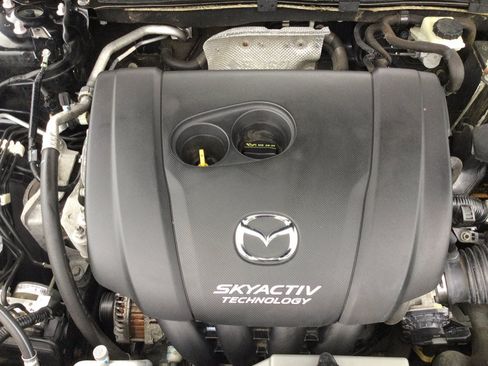 Used 2018 MAZDA MAZDA3 Touring FWD image 45