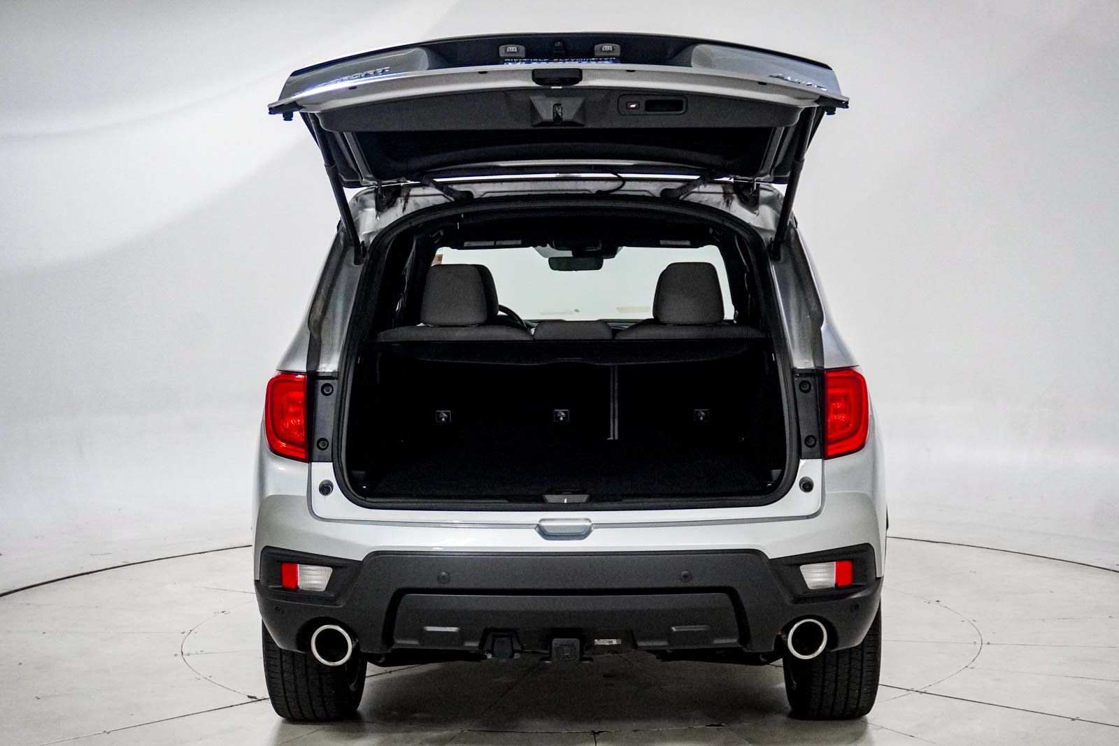Used 2023 Honda Passport EX-L image 8