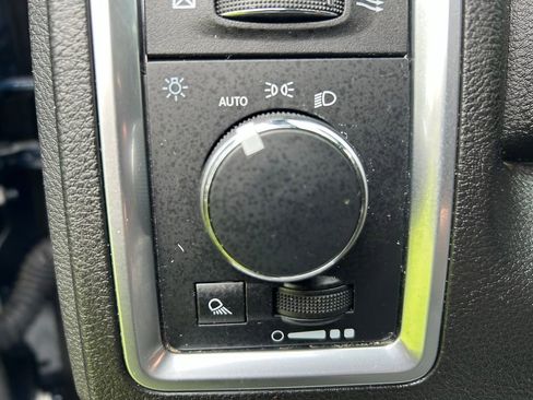 Used 2023 RAM 1500 Classic Warlock AWD/4WD image 17