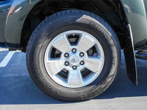 Used 2011 Toyota Tacoma PreRunner image 12