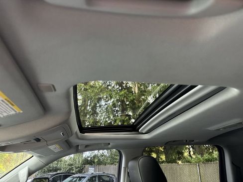 Used 2018 GMC Sierra 3500 Denali w/ Duramax Plus Package image 27