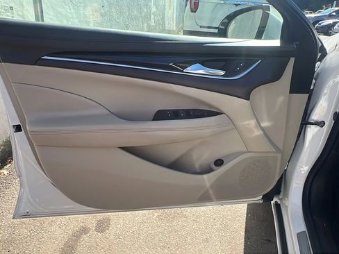 Used 2017 Buick LaCrosse Preferred image 22