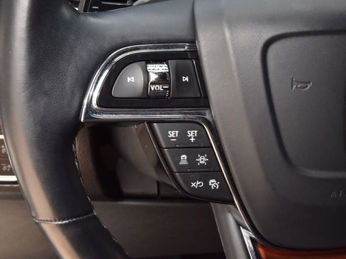 Certified 2024 Lincoln Navigator Reserve AWD/4WD image 24