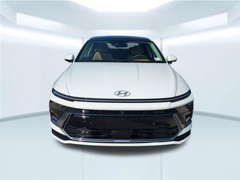 Used 2025 Hyundai Sonata Limited FWD image 5