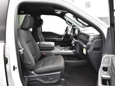 Used 2025 Ford F150 XLT w/ Equipment Group 302A MID image 12