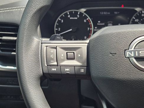 Used 2025 Nissan Rogue S FWD image 23