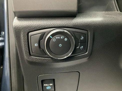 Used 2020 Ford Expedition XLT image 17