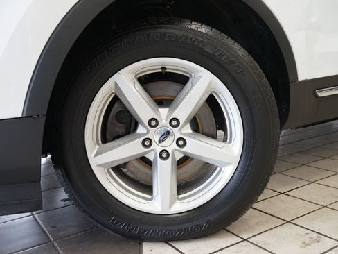 Used 2016 Ford Explorer XLT w/ Equipment Group 202A image 47