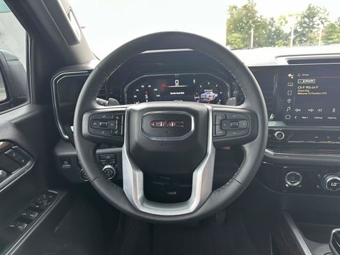 Used 2024 GMC Sierra 1500 Elevation w/ X31 Off-Road Package AWD/4WD image 11