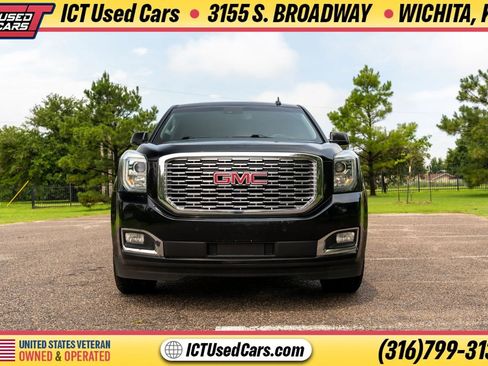 Used 2018 GMC Yukon XL Denali w/ Open Road Package AWD/4WD image 9