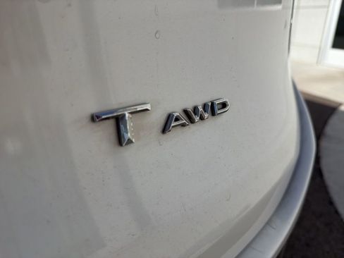 Used 2017 Lincoln MKC Reserve image 4