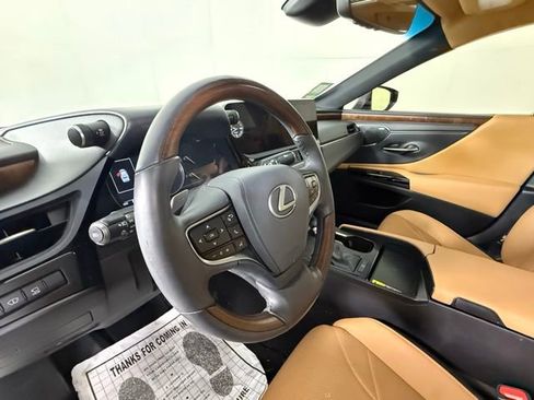 Used 2024 Lexus ES 350 Ultra Luxury w/ Accessory Package (Z2) FWD image 8