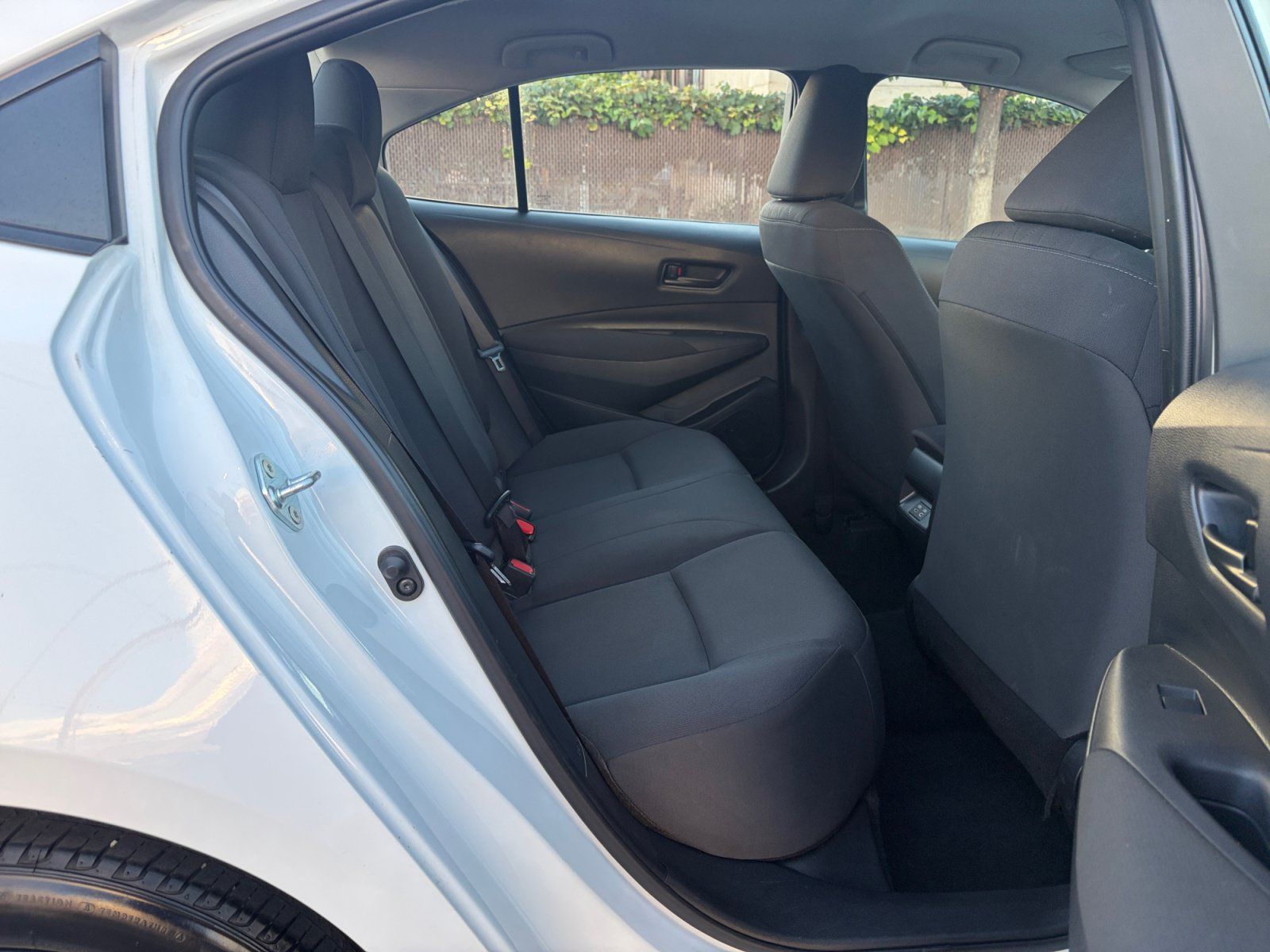 Used 2024 Toyota Corolla LE FWD image 27