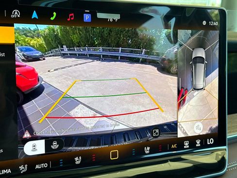 New 2026 Volkswagen Tiguan SEL R-Line AWD/4WD image 19
