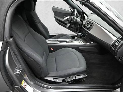 Used 2003 BMW Z4 2.5i RWD image 17