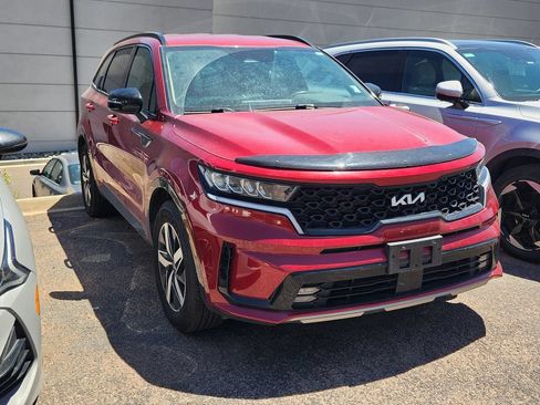 Used 2022 Kia Sorento EX FWD image 11