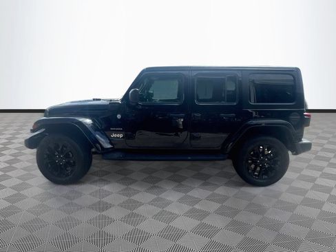 Used 2023 Jeep Wrangler Unlimited Sahara w/ Cold Weather Group AWD/4WD image 9