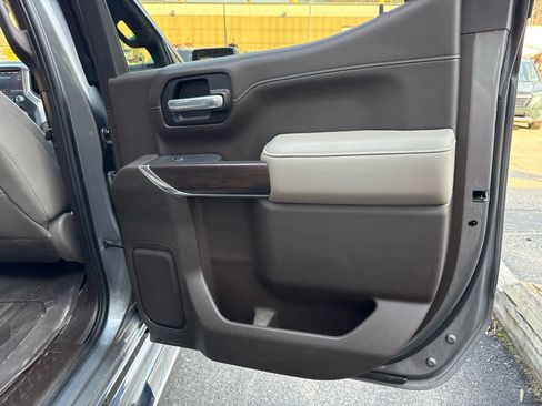 Used 2021 GMC Sierra 1500 SLT w/ SLT Premium Plus Package AWD/4WD image 26