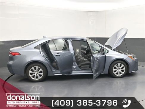 Used 2023 Toyota Corolla LE image 21