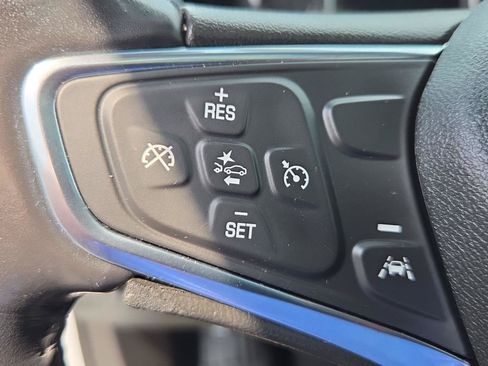 Used 2020 Chevrolet Equinox LT FWD image 12