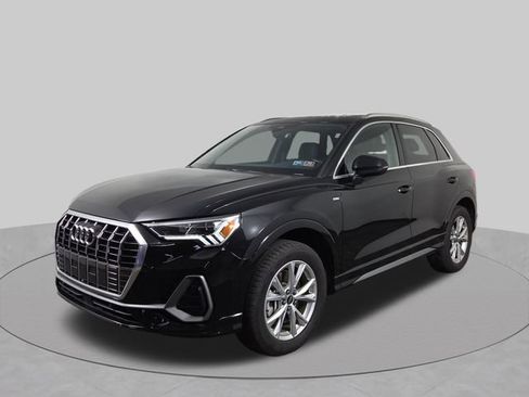 Used 2025 Audi Q3 2.0T Premium AWD/4WD image 2
