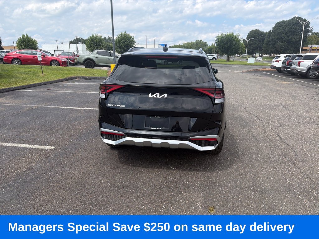 Used 2024 Kia Sportage SX FWD image 5