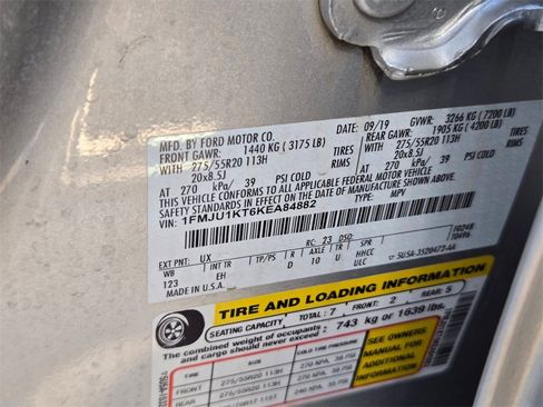 Used 2019 Ford Expedition Limited w/ Equipment Group 301A image 24