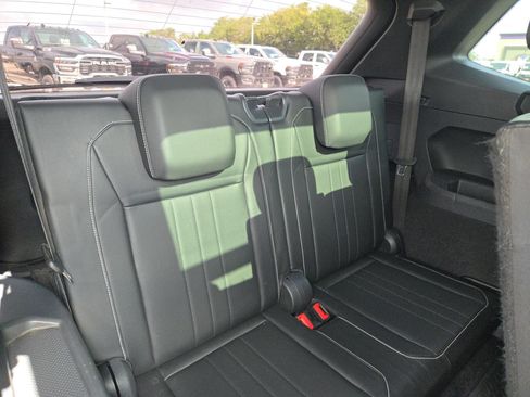 Used 2022 Volkswagen Tiguan SE R-Line FWD image 26
