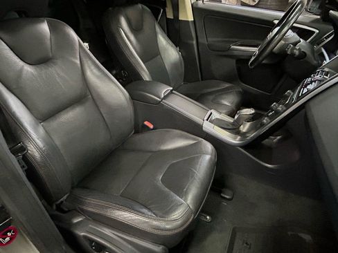 Used 2013 Volvo XC60 T6 AWD/4WD image 18