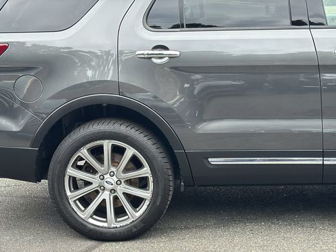 Used 2017 Ford Explorer Limited AWD/4WD image 6