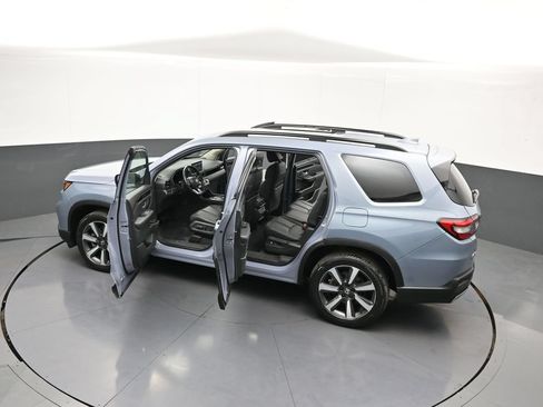 Used 2023 Honda Pilot Touring image 46