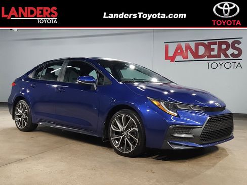 Used 2022 Toyota Corolla SE image 1