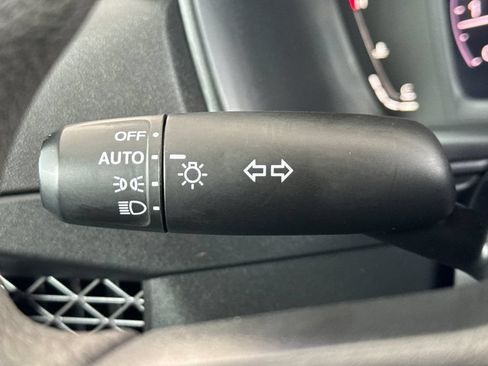 Certified 2023 Honda Accord EX image 31