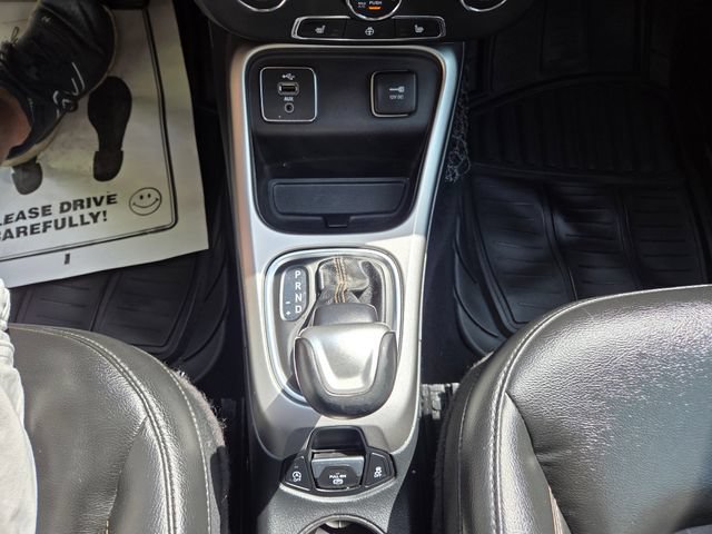 Used 2018 Jeep Compass Latitude w/ Cold Weather Group FWD image 30